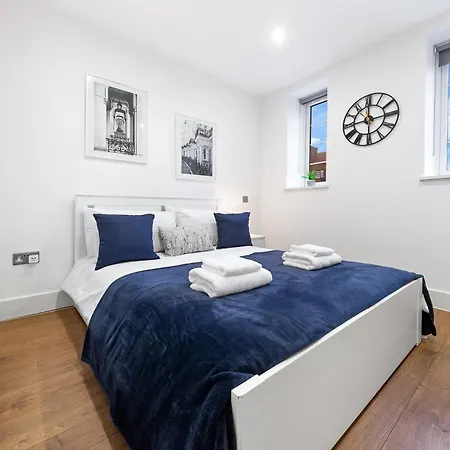 Central London Two Bedroom Serviced Apartment - Nine Elms Luxury Stay - Vauxhall & Westminster Exterior photo