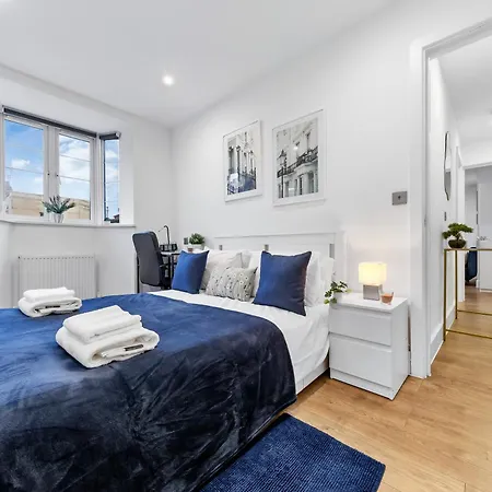 Central London Two Bedroom Serviced Apartment - Nine Elms Luxury Stay - Vauxhall & Westminster Exterior photo