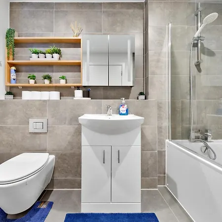 Central London Two Bedroom Serviced Apartment - Nine Elms Luxury Stay - Vauxhall & Westminster Exterior photo