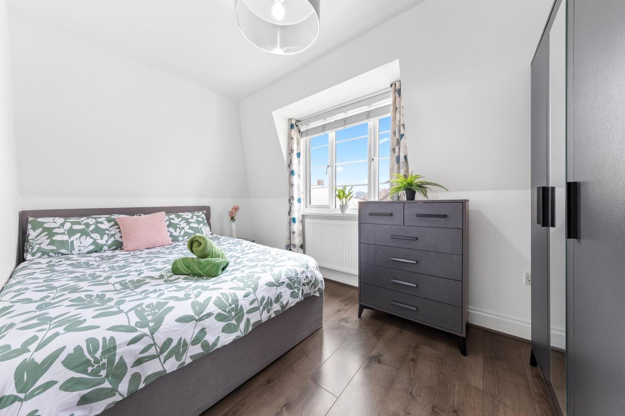 Apartment Two Bedroom Serviced - Nine Elms Luxury - Vauxhall & Westminster London