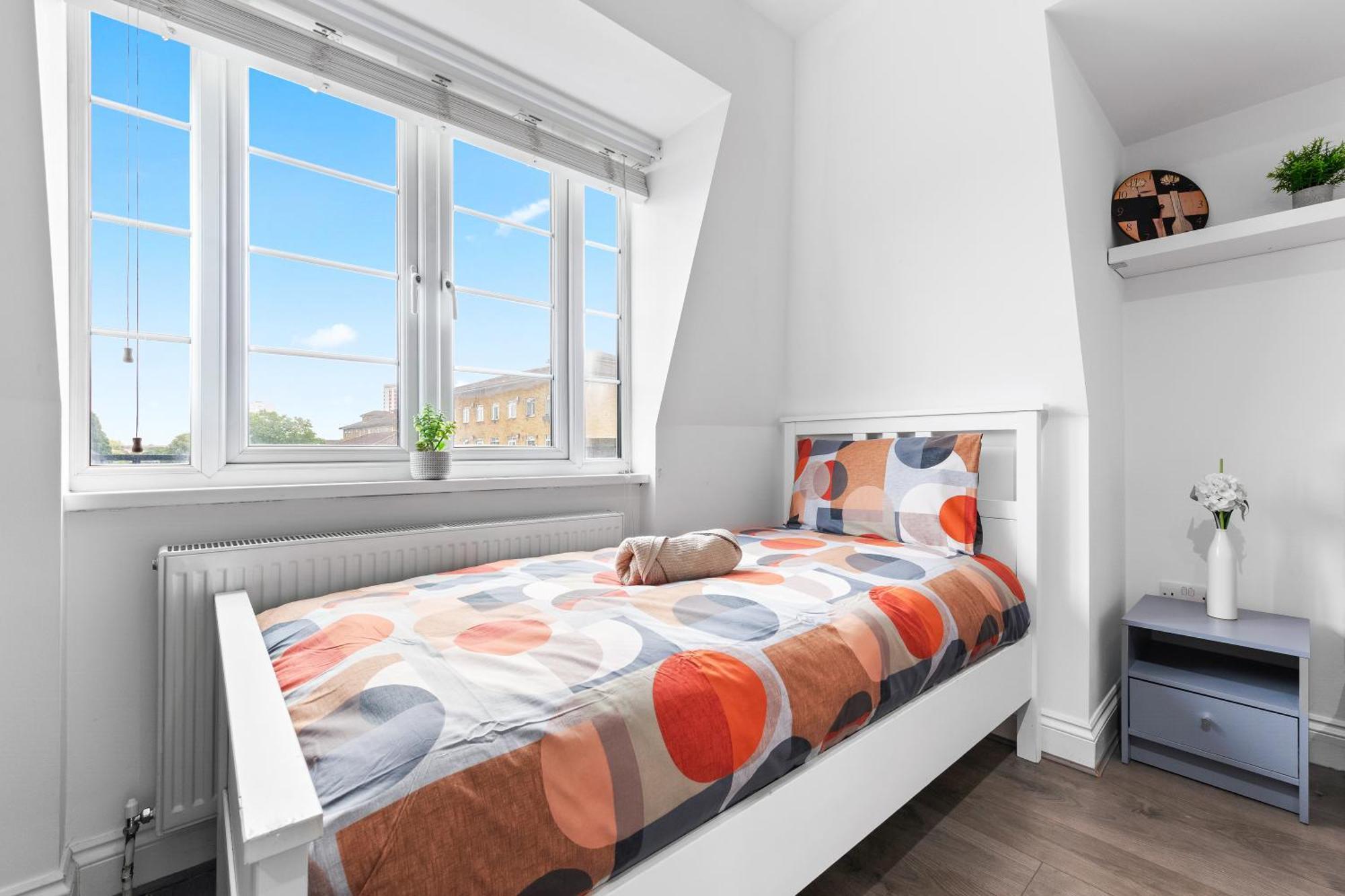 Two Bedroom Serviced - Nine Elms Luxury - Vauxhall & Westminster Apartment London