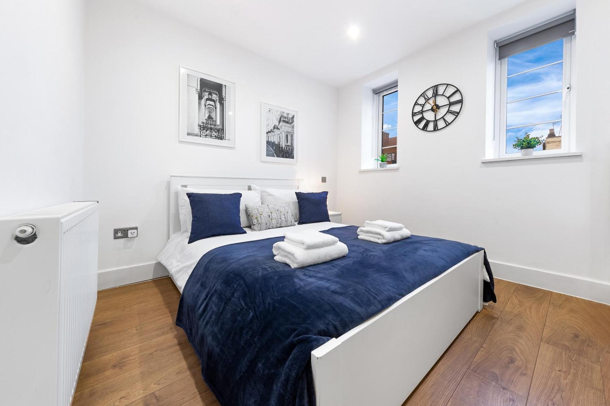 Two Bedroom Serviced - Nine Elms Luxury - Vauxhall & Westminster Apartment
